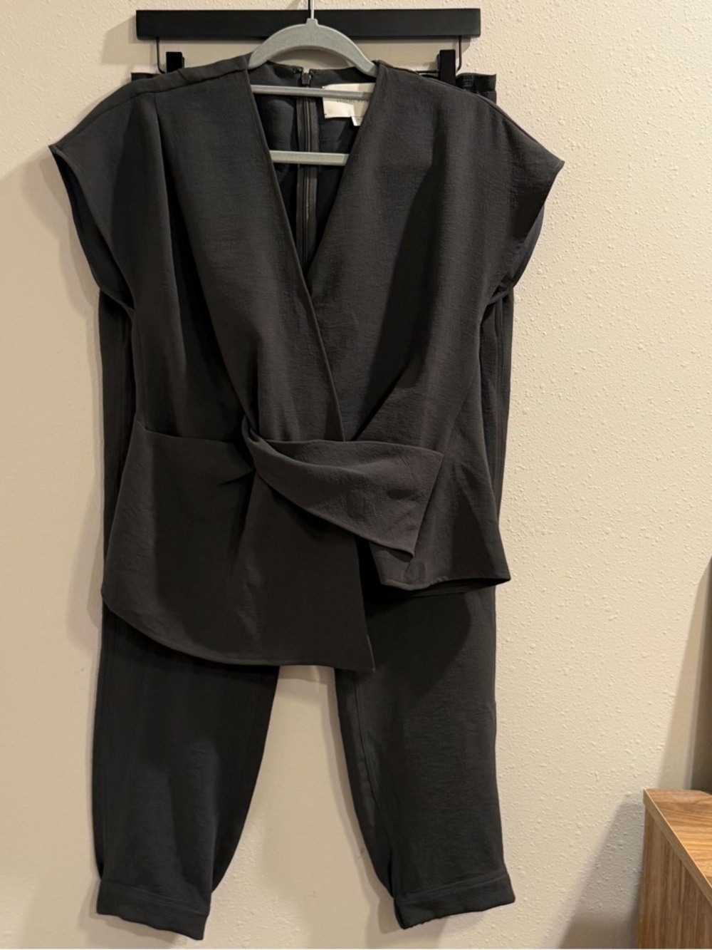Brochu Walker Size Small Gray Pant Suit Set Draped Top Minimalist Designer Chic